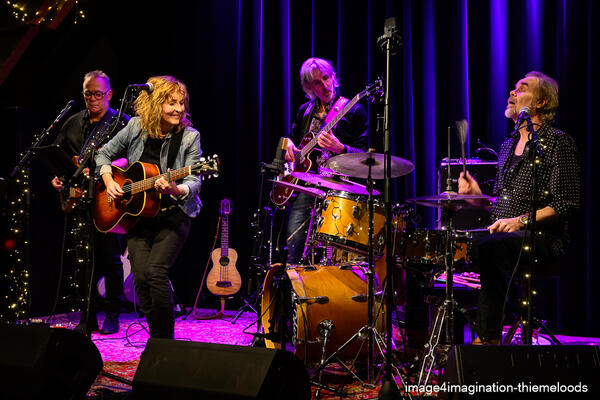 hidden xmas deluxe & marisa yeaman - thiemeloods