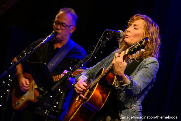 hidden xmas deluxe & marisa yeaman - thiemeloods