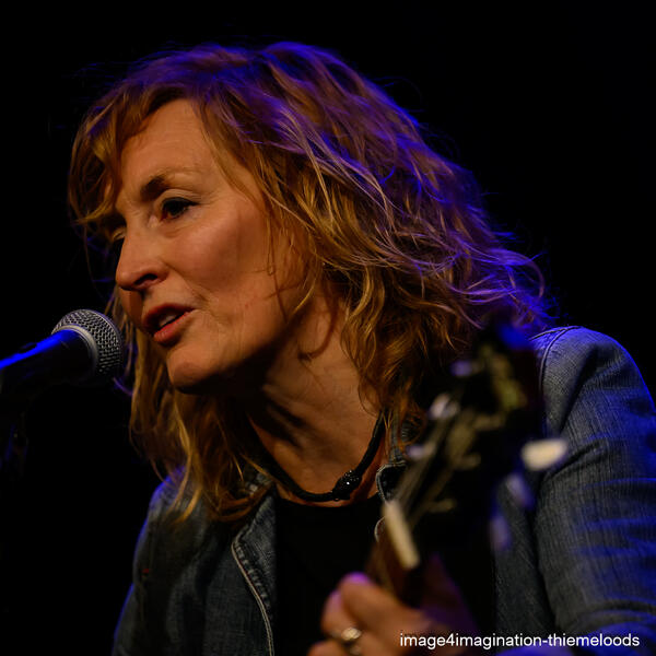 hidden xmas deluxe & marisa yeaman - thiemeloods